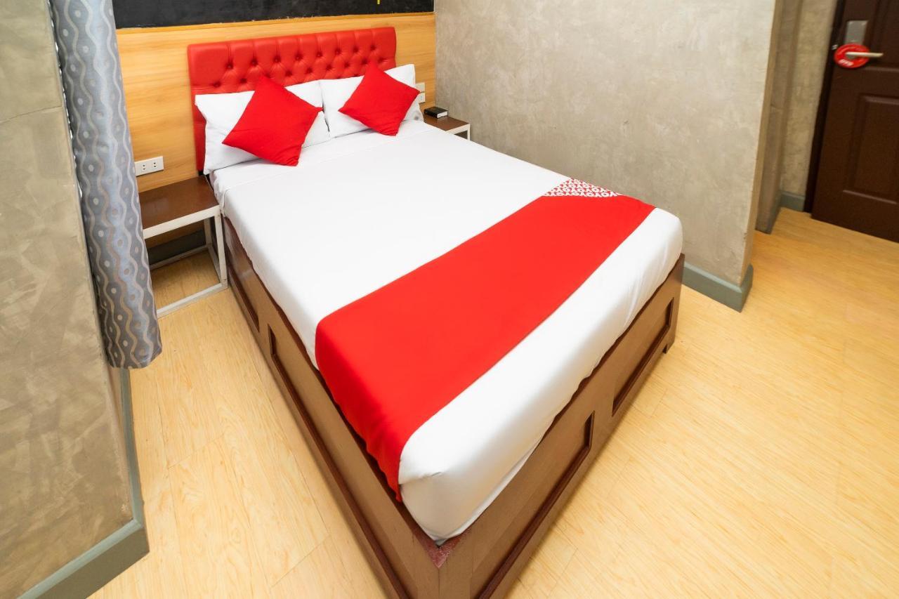 Oyo 471 Edilberto'S Bed And Breakfast Tagum Dış mekan fotoğraf